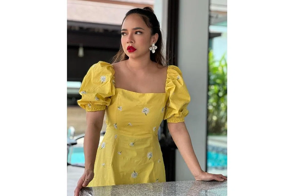 PUNYAI KARISMA: Walau lebih muda, bakat pengarahan Janna Nick memberi inspirasi kepada Nora Danish. - Foto INSTAGRAM NORA DANISH