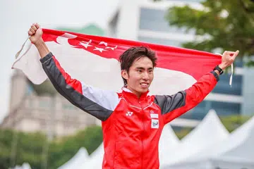 Soh Rui Yong mempertahankan kejuaraan. FOTO: Sports Singapore