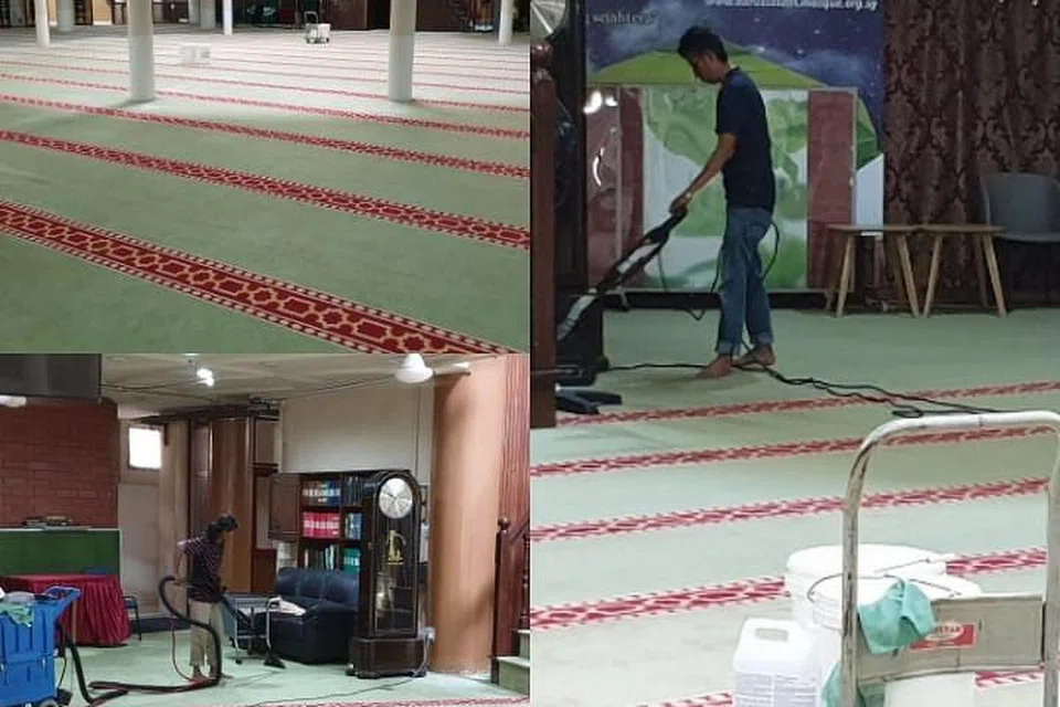 RUANG SOLAT: Permaidani di ruang solat utama di Masjid Darussalam dibersihkan baru-baru ini, antara langkah mempertingkat kebersihan masjid. 