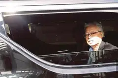 Mantan Perdana Menteri Malaysia, Datuk Seri Ismail Sabri Yaakob, hadir di ibu pejabat Suruhanjaya Pencegahan Rasuah Malaysia (SPRM) pada hari terakhir proses memberi keterangan pada 24 Mac, sebelum ia dijadual disambung semula pada akhir April 2025. 