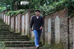 KIDZER SALIM: Daripada dikenali sebagai sebahagian kumpulan 'Marsiling Boys' di YouTube lebih sedekad lalu, Kidzer kini membina jenama sendiri sebagai penggubah lagu dan penyanyi. - Foto BH oleh TIMOTHY DAVID