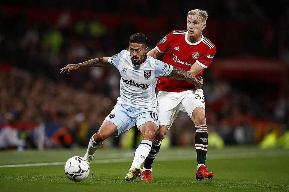 Jaringan minit kesembilan oleh Manuel Lanzini yang juga gol pertamanya dalam tempoh 12 bulan sudah cukup membawa skuad bimbingan David Moyes bantu West Ham menyingkirkan Manchester United. - Foto-foto REUTERS