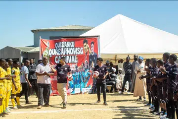 Selain turun padang untuk menyaksikan ibadah korban dijalankan di Zambia pada 2023, kakitangan QurbanNow Sg turut berusaha mendekati masyarakat tempatan dengan mengadakan karnival dan perlawanan bola sepak.