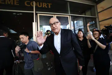 Mantan Menteri Pengangkutan, S. Iswaran, mengaku bersalah atas lima pertuduhan pada 24 September, hari pertama perbicaraan kes mahkamahnya di Mahkamah Tinggi.