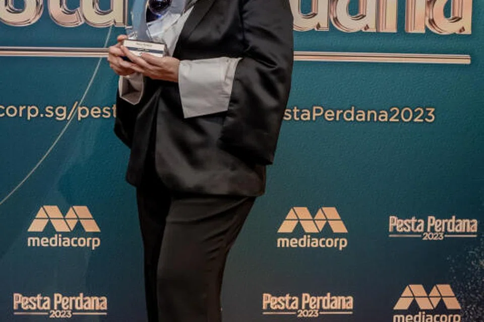 KREATIVI TIADA SEMPADAN: Bagi Cik Netty Fiona, tiada proses tertentu untuk menghasilkan naskhah skrip terbaik. Ia mengikut tuntutan program yang ditugaskan kepadanya.