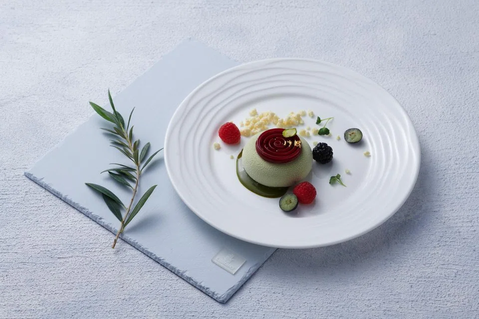 MOUSSE RASPBERI PISTASIO (KELAS PERTAMA)
