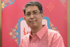 "Kami berharap Hadiah Terjemahan ini dapat menguatkan lagi jalinan di Nusantara kita dan menjadi pemangkin kepada pemahaman silang budaya." - Pengerusi Majlis Bahasa Melayu Singapura (MBMS) Profesor Madya Dr Muhammad Faishal Ibrahim yang juga Setiausaha Parlimen Kanan (Pembangunan Sosial dan Keluarga merangkap Pendidikan).