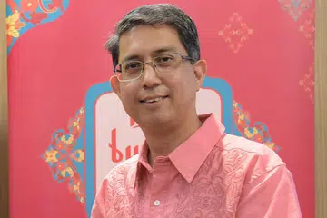 "Kami berharap Hadiah Terjemahan ini dapat menguatkan lagi jalinan di Nusantara kita dan menjadi pemangkin kepada pemahaman silang budaya." - Pengerusi Majlis Bahasa Melayu Singapura (MBMS) Profesor Madya Dr Muhammad Faishal Ibrahim yang juga Setiausaha Parlimen Kanan (Pembangunan Sosial dan Keluarga merangkap Pendidikan).