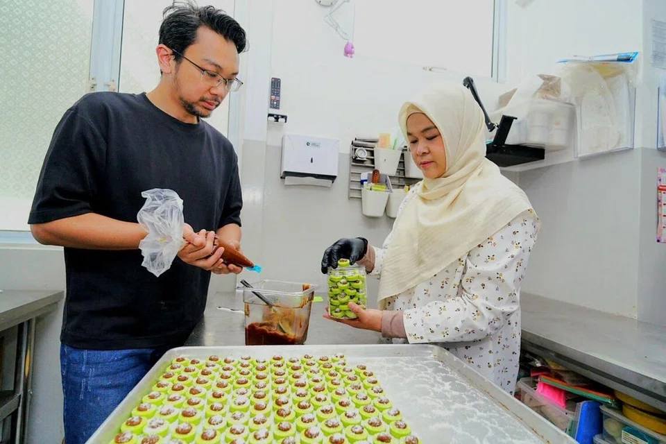 Hipsterbakes, Encik Muhammad Hisham Bakri, Cik Nurlizawati Bakri
