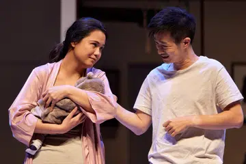 Antara kegiatan seni yang boleh dinikmati gunakan kredit Pas Budaya SG adalah pementasan ‘The Fourth Trimester’ oleh kumpulan teater, The Checkpoint Theatre, yang bakal diadakan di Teater Pusat Drama, Bangunan Perpustakaan Negara, antara 20 dengan 30 November.