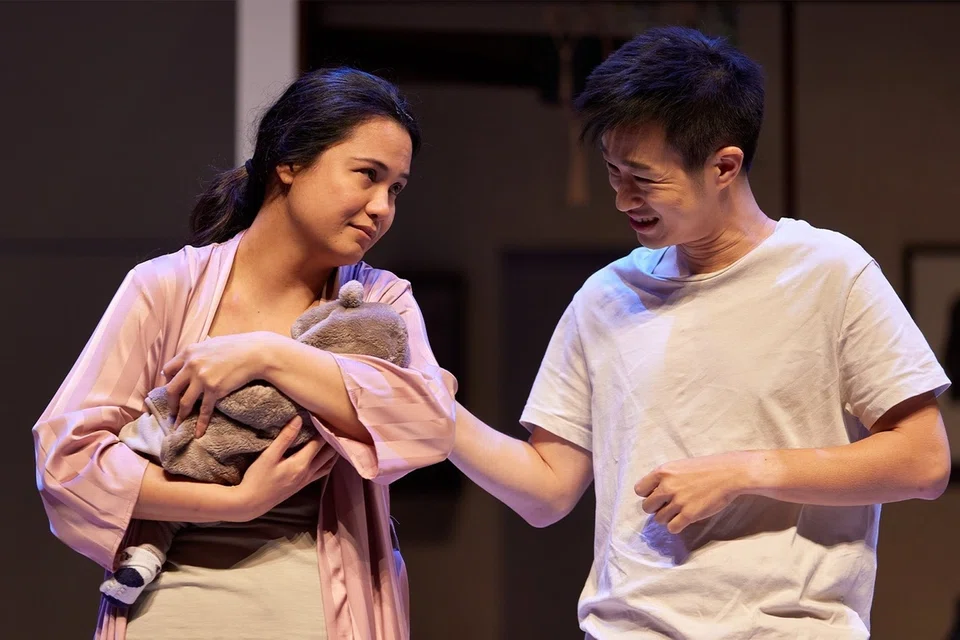 Antara kegiatan seni yang boleh dinikmati gunakan kredit Pas Budaya SG adalah pementasan ‘The Fourth Trimester’ oleh kumpulan teater, The Checkpoint Theatre, yang bakal diadakan di Teater Pusat Drama, Bangunan Perpustakaan Negara, antara 20 dengan 30 November.