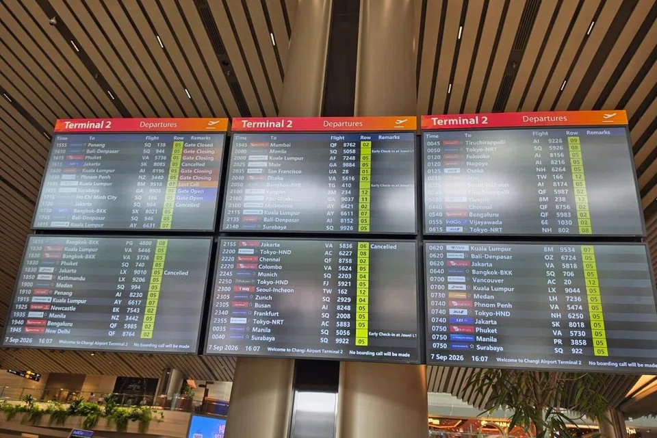 Kesemua penerbangan dari Singapura ke Jakarta dibatalkan pada 7 September di Lapangan Terbang Changi, Terminal 2.
