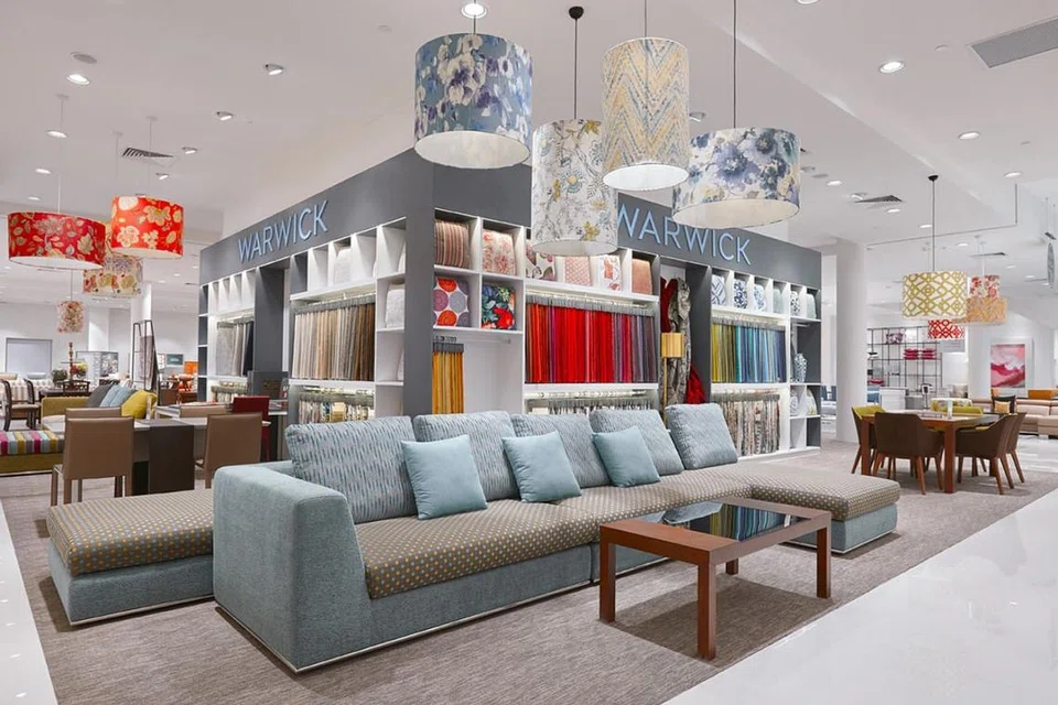 PELBAGAI PILIHAN: Perabot menarik dengan lebih 2,000 bahan dan warna jenama Warwick jadi pilihan. Anda boleh membawa gaya yang istimewa di rumah anda pada Hari Raya nanti. - Foto HARVEY NORMAN