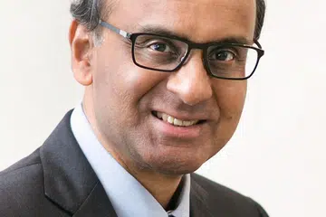 Timbalan Perdana Menteri, Encik Tharman Shanmugaratnam dalam catatannya di Facebook. Beliau antara lima pemimpin mapan yang mengundurkan diri daripada CEC PAP.