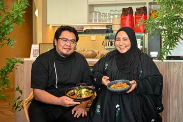 Pemilik Brunch @ Legundi, yang juga merupakan pasangan suami isteri, Encik Hasrat Faddil dan Cik Afidah Ibrahim. 