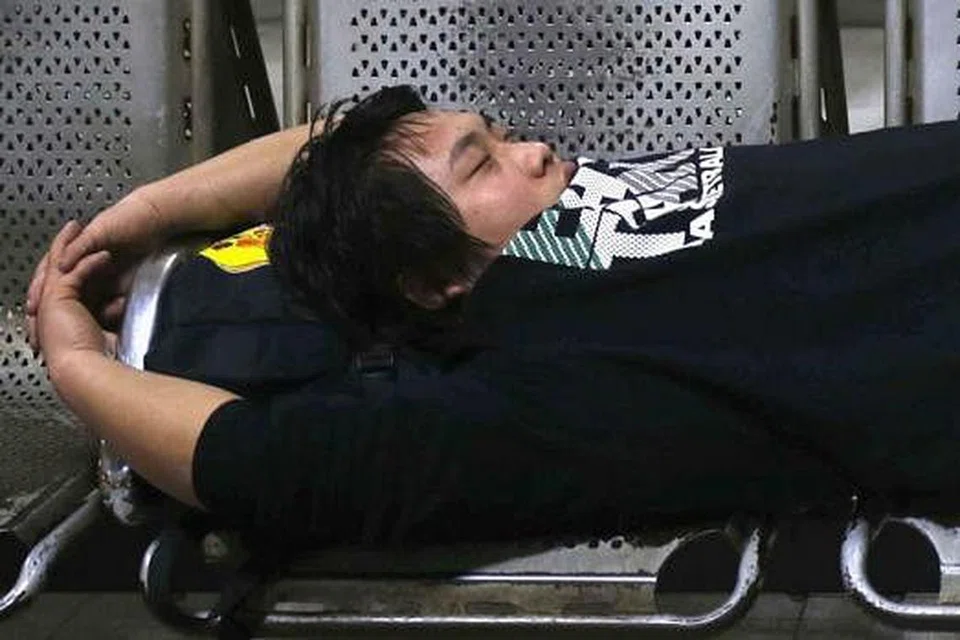 KURANG TIDUR: Orang yang kurang tidur akan makan lebih banyak daripada biasa dan meningkatkan kemungkinan orang itu memilih makanan yang kurang menyihatkan dan berkalori tinggi. Ini bermakna berat badannya akan bertambah. - Foto REUTERS