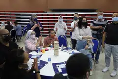 DILENGKAPKAN DENGAN KEMAHIRAN: Dr Maliki bersama peserta Sesi Penglibatan Duta Dian yang akan dilatih di bawah satu inisiatif baru Projek Dian@M3. - Foto PA MESRA
