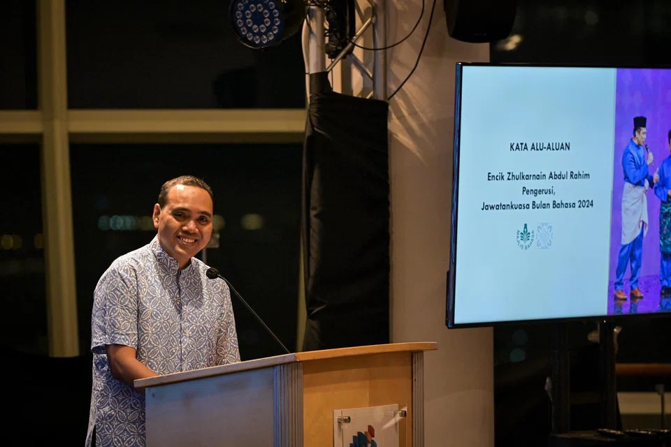 Pengerusi Jawatankuasa Bulan Bahasa 2024, Encik Zhulkarnain Abdul Rahim, menekankan golongan belia sebagai fokus Bulan Bahasa tahun ini  dalam sesi taklimat rakan kerjasama Bulan Bahasa di The POD, Bangunan Perpusatakaan Negara pada 1 Mac.
