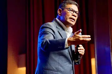 Menteri Dalam Negeri Malaysia, Datuk Seri Saifuddin Nasution Ismail.