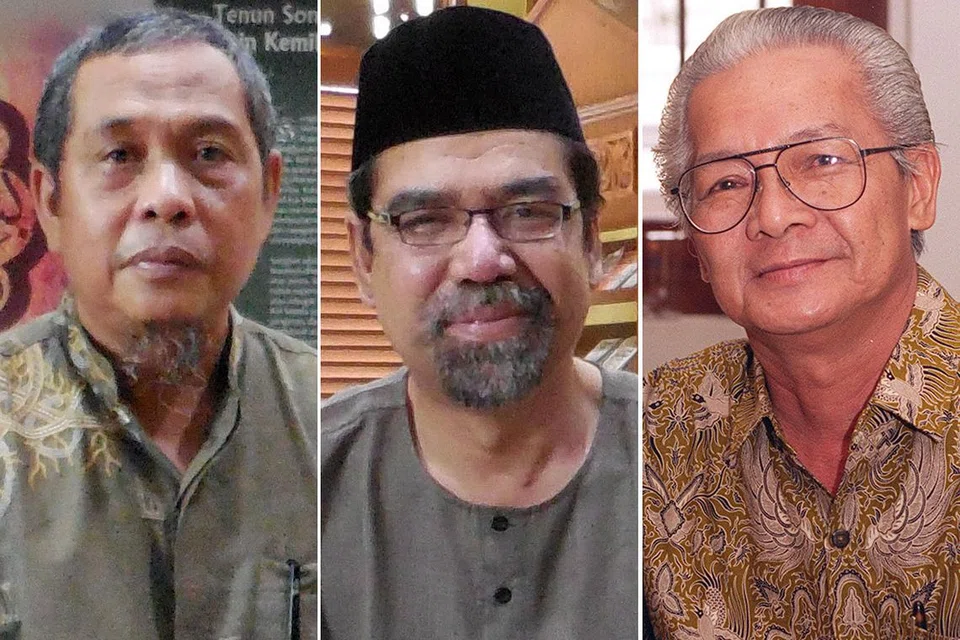 TURUT HADIR: Sasterawan Taufik Ikram Jamil (kiri) dan Pak Al Azhar, ketua Lembaga Adat Melayu Riau (tengah) turut menghadiri majlis haul pertama Almarhum Tenas Effendy (kanan).
