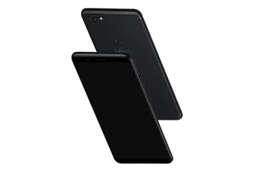 VIVO V7+: Mempunyai kamera pandang depan bermutu tinggi untuk merakam swafoto. - Foto VIVO