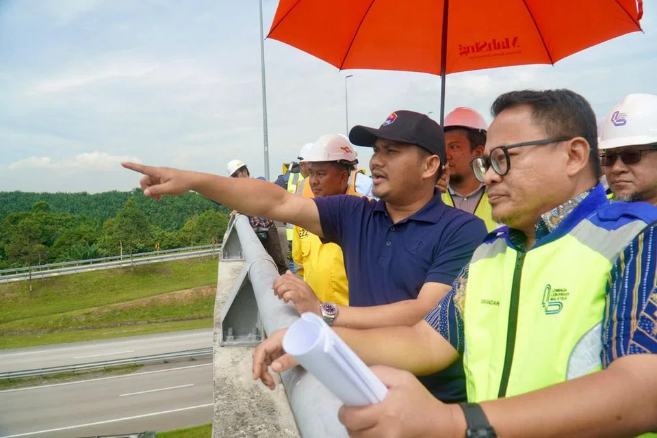 Johor, gantri tol, Lebuhraya Senai-Desaru, Fazli Salleh