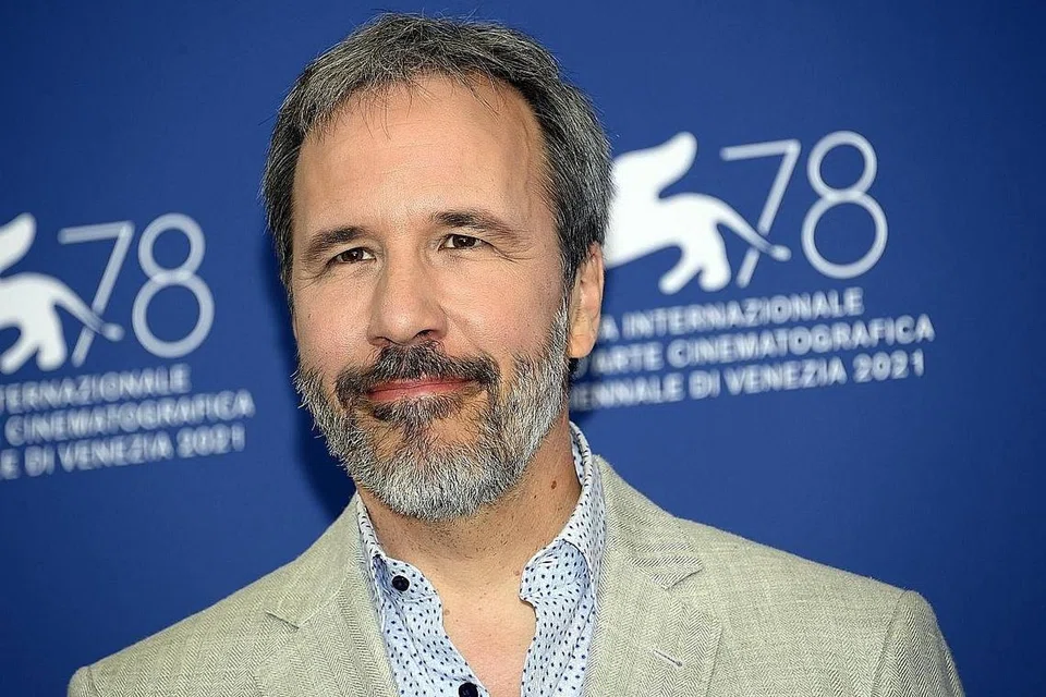 ILHAM DARI ALAM: Pengarah filem cereka sains 'Dune', Denis Villeneuve, menekankan fungsi kehebatan dan keindahan alam semesta dalam mencorak dunia padang pasir Arrakis bagi filem ini. - Foto EPA-EFE