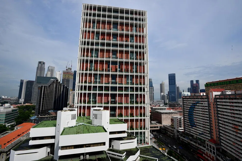 BANGUNAN BARU: Bangunan Menara Mahkamah Negara setinggi 35 tingkat di 1 Havelock Square itu menawarkan 53 bilik pengadilan, dan 54 kamar pembicaraan dan adalah bangunan pemerintah tertinggi di Singapura.