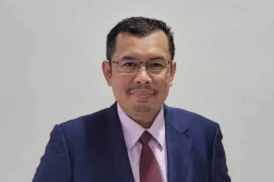 Penganalisis ekonomi yang juga Pensyarah Kanan Fakulti Ekonomi dan Pengurusan, Universiti Kebangsaan Malaysia (UKM), Profesor Madya Dr Mustazar Mansur.