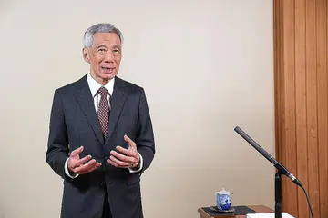 KONGSI PANDANGAN: PM Lee bercakap dalam mesej video kepada pemimpin dan menteri yang menghadiri majlis resepsi Forum Negara Kecil (FOSS) di New York, yang diadakan sempena mesyuarat Perhimpunan Agung Pertubuhan Bangsa-Bangsa Bersatu (PBB). - Foto MCI