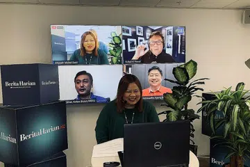 SESI FB LIVE BH BERSAMA KETUA BURUH NG CHEE MENG PADA BULAN LALU. - FOTO FAIL 