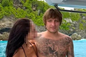 Ihor Komarov, 28 tahun, dikenal pasti melalui sampel DNA yang diambil daripada mayat yang dikerat dan dibandingkan dengan sampel DNA ibunya, kata jurucakap polis Bali Ariasandy kepada wartawan di Denpasar, ibu kota Bali.