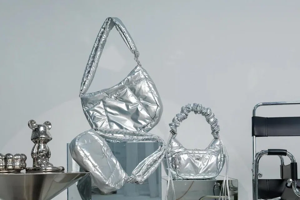 Koleksi beg The Sophia Label yang kebanyakannya berharga sekitar bawah $100.