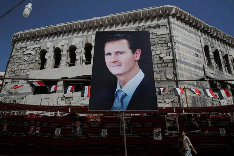 KEKAL BERKUASA: Pertempuran hampir lapan tahun gagal menjatuhkan President Bashar al-Assad, sementara usaha diplomatik juga gagal mencapai huraian damai. Dengan sokongan daripada Russia dan Iran, pemerintah Syria sekarang menguasai semula sebahagian besar negara itu. - Foto REUTERS