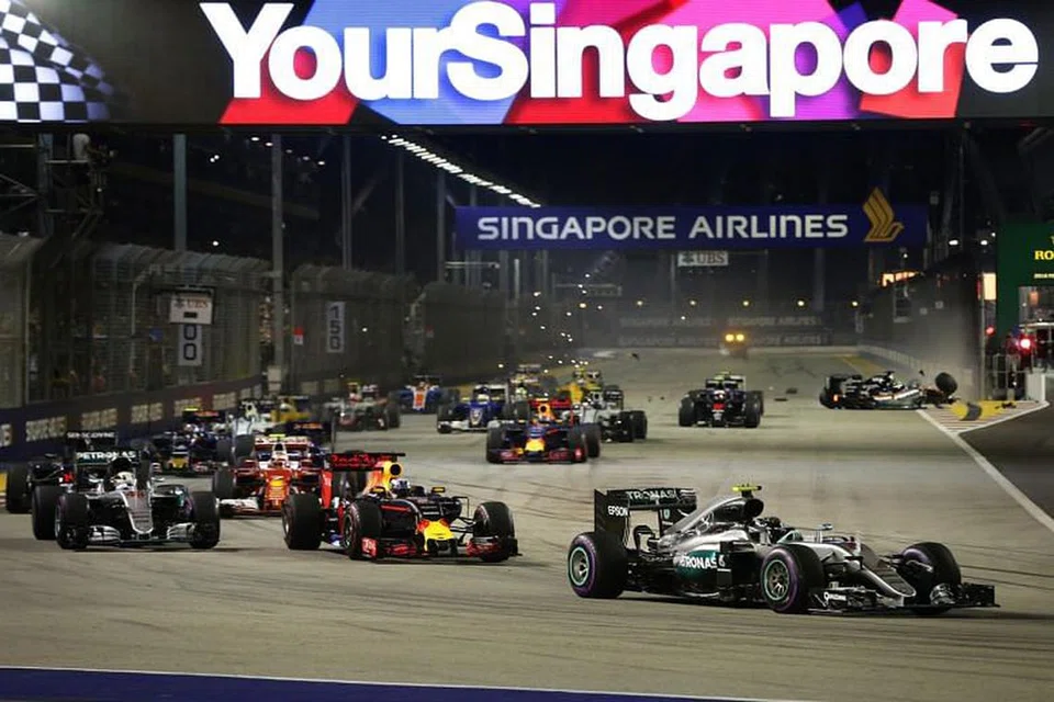 Singapore GP tidak dapat meneruskan perlumbaan kerana larangan yang dikenakan ke atas akses dan pembinaan tempat acara di sekitar Litar Marina Bay. - FOTO: Fail. 