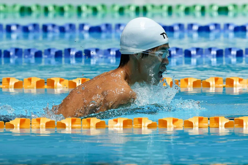 BERAKSI: Perenang Singapura, Colin Soon, bertanding di acara lelaki 100 meter kuak dada berklasifikasi SB13, di mana beliau menang emas dengan masa 1 minit 13.71 saat di Sukan Para Asean pada 4 Jun 2023.
