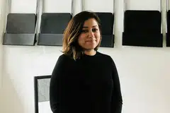 HATI PADA TEATER EKAMATRA: Cik Nurul Shaza Mohd Ishak, yang menerima Biasiswa NAC bagi peringkat possiswazah, berharap dapat memanfaatkan ilmu penerbitan kreatif yang diraih bagi menaiktarafkan kerja seni kumpulan Teater Ekamatra sebagai wadah pengupas isu sosial. - Foto BM oleh HARYANI ISMAIL 
