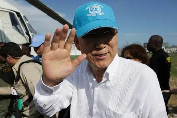 ENCIK BAN KI-MOON: Walaupun belum rasmi diumumkan, beliau calon utama pilihan raya presiden Korea Selatan. - REUTERS