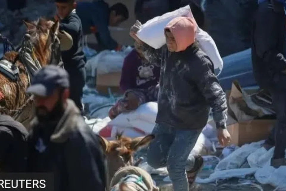 Agensi bantuan kemanusiaan menyatakan bahawa mereka telah menyimpan bekalan makanan yang mencukupi, dan oleh itu, tiada ancaman segera terhadap penduduk Gaza yang sedang menyambut Ramadan.