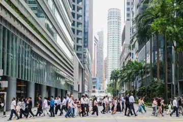 Walaupun permintaan pengambilan pekerja kekal positif, majikan semakin berhati-hati dalam pemilihan, kata perunding sumber manusia.