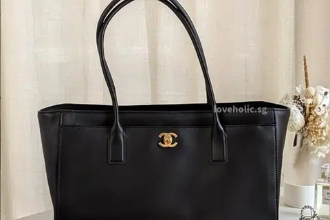 loveholic, chanel