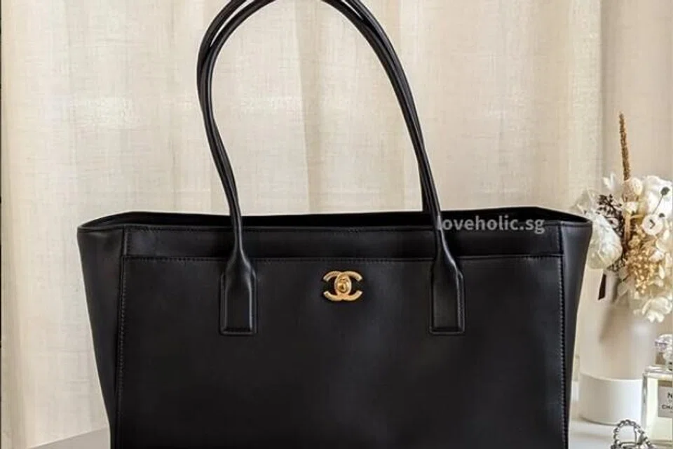loveholic, chanel