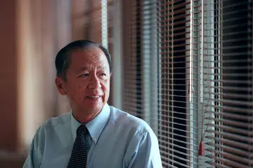 Tokoh perintis perkhidmatan awam, Encik Lee Ek Tieng, yang banyak berjasa termasuk mengetuai beberapa projek prasarana penting di Singapura, meninggal dunia pada 6 April, pada usia 91 tahun.