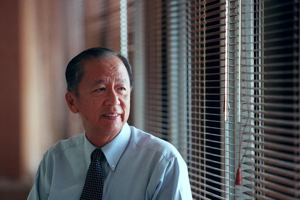 Tokoh perintis perkhidmatan awam, Encik Lee Ek Tieng, yang banyak berjasa termasuk mengetuai beberapa projek prasarana penting di Singapura, meninggal dunia pada 6 April, pada usia 91 tahun.
