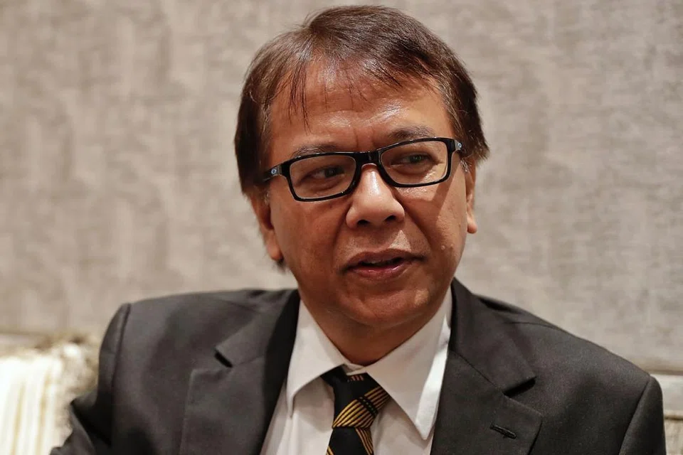 ''Mereka (pengundi muda) tidak setia kepada sesuatu parti atau calon... mereka mengundi mengikut rentak cita rasa sendiri.'' - Encik Endy Bayuni, editor kanan di akhbar bahasa Inggeris di Indonesia, The Jakarta Post, mengenai golongan milenial yang kebanyakannya akan mengundi buat pertama kali April ini.