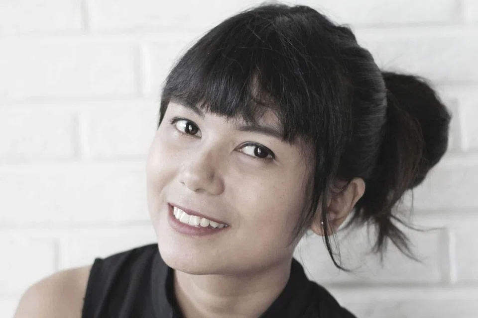 MENCARI WADAH KOMUNIKASI: Kamila Andini awalnya tidak mahu mengikut jejak langkah ayahnya, Garin Nugroho, sebagai pengarah filem tetapi terjebak juga kerana menyifatkannya sebagai jentera paling berkesan dalam menyampaikan maklumat. - Foto ihsan KAMILA ANDINI 