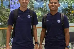 BAKAL JADI 'SINGA': Syed Firdaus (kiri) dan Sahil Suhaimi dipangil untuk beraksi buat Singapura bagi perlawanan persahabatan menentang Vietnam dan India minggu ini. - Foto FAS