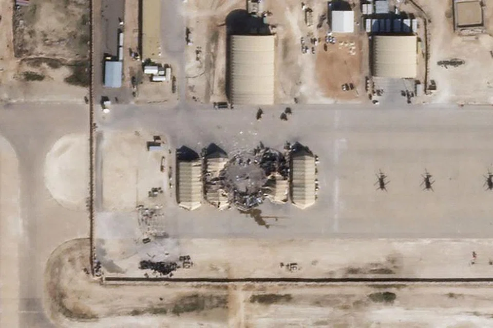 Satu imej satelit pada 8 Januari menunjukkan kerosakan pada markas Amerika Ain al-Asad di barat Iraq selepas diserang roket dari Iran. 