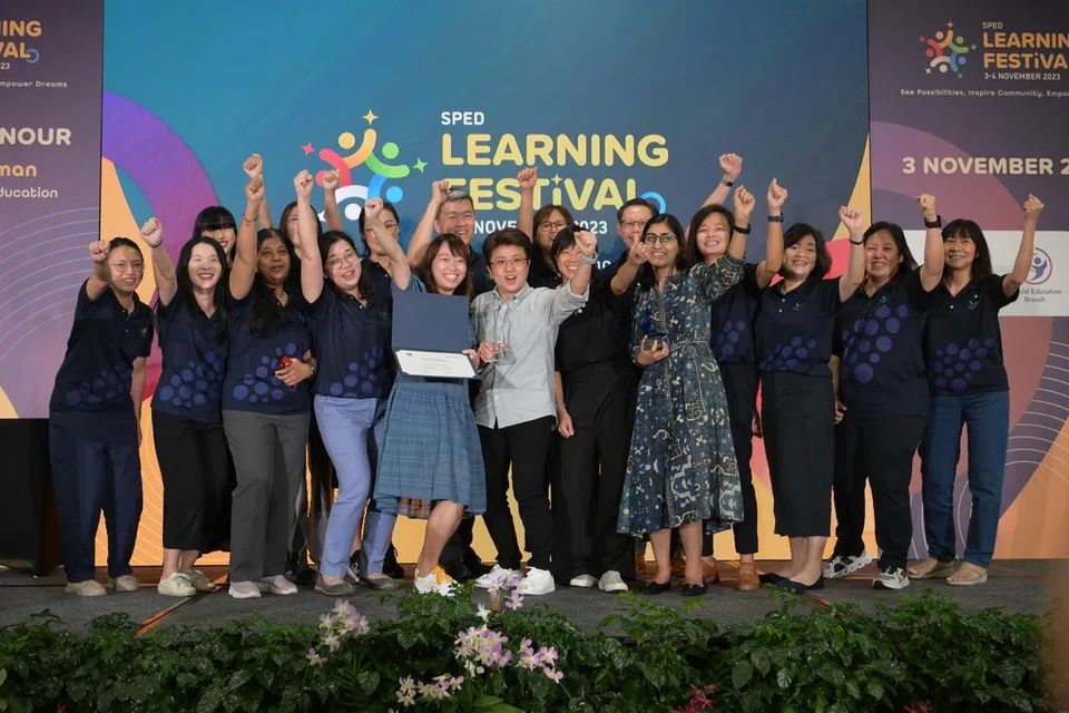 GAJI LEBIH TINGGI: Guru di sekolah Pendidikan Khas (Sped) bakal menikmati gaji lebih tinggi. 