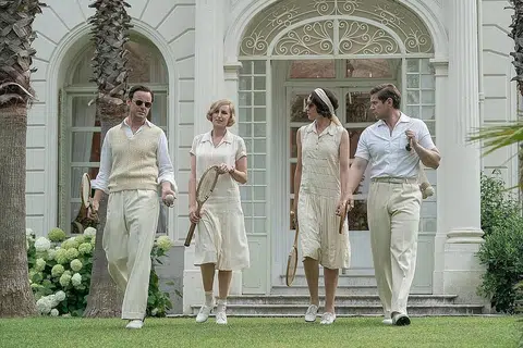 DAPAT SAMBUTAN BAIK: Filem 'Downton Abbey: A New Era' dibintangi (dari kiri) Harry Hadden-Paton, Laura Carmichael, Tuppence Middleton dan Allen Leech. - Foto UIP